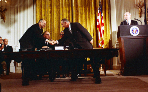 President Lyndon B. Johnson and USSR Ambassador Anatoly Dobrynin 