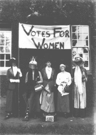 Empire Day - Students dressed up - Suffragettes [Hawkesbury Agricultural College (HAC)]