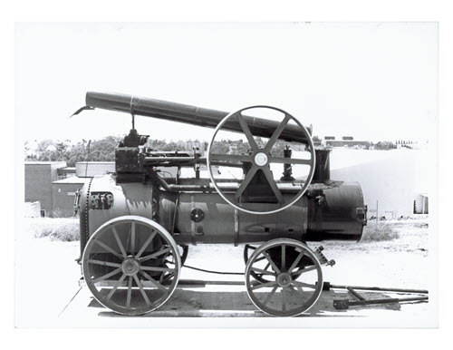 Steam_Engine_RAN_located_outside_Engineering_Building_Kingswood_campus_Thumbnail